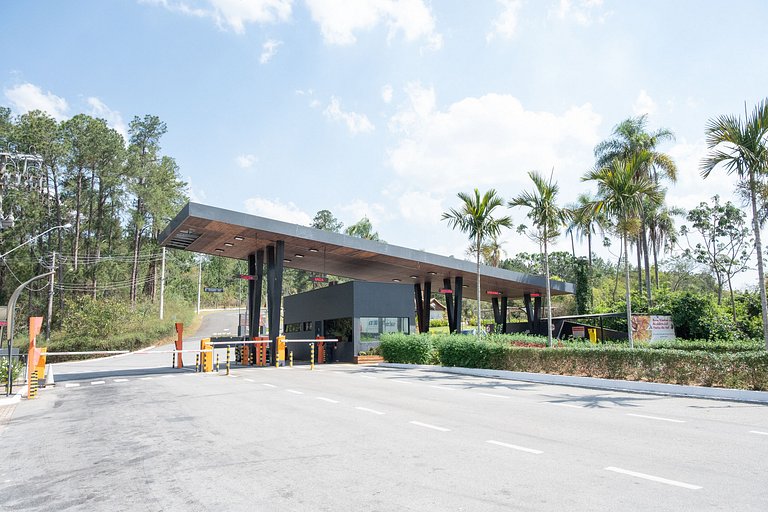 Casa de Campo c/ 4 Suites A.C Wi-Fi em Sao Roque