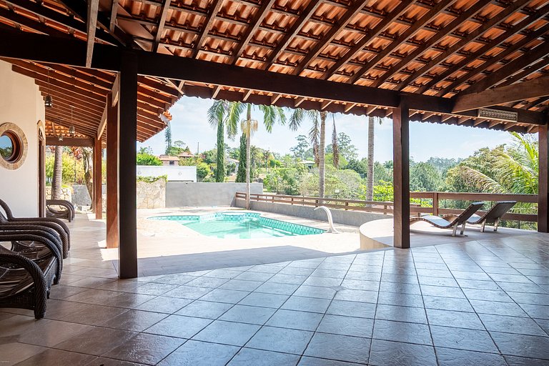 Casa de Campo c/ 4 Suites A.C Wi-Fi em Sao Roque